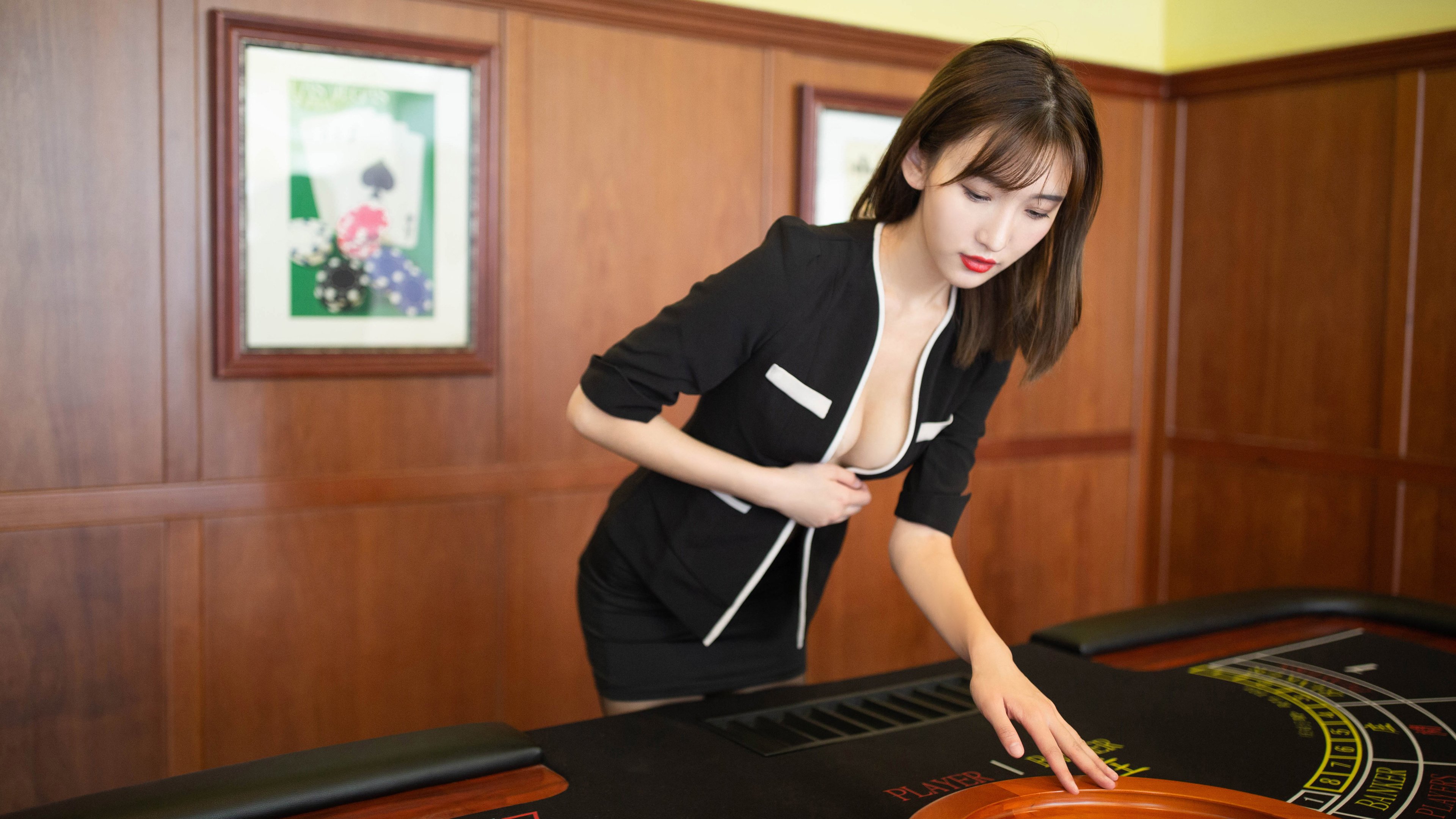 开云官网APP下载-《王者荣耀官方超级联赛，冠军归属悬念重重》，王者荣耀联赛冠军是谁