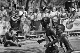 kaiyun中国官方网站-塞内加尔男篮在非洲锦标赛中奋战不息，誓夺冠军，南非洲杯塞内加尔