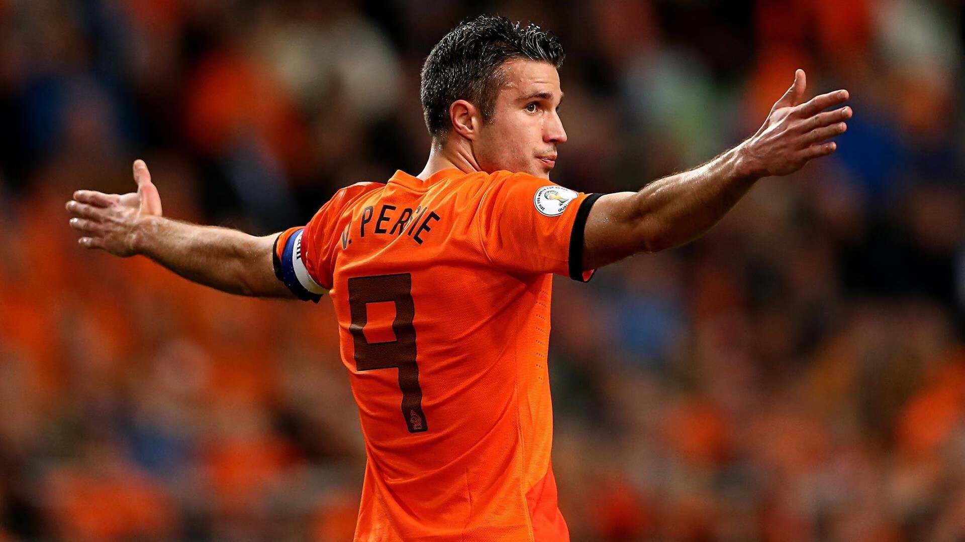 冰雪金靴归属瑞士前锋拉法埃尔·斯图尔尼